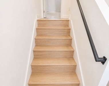 227 E 103rd Street - Photo Thumbnail 10