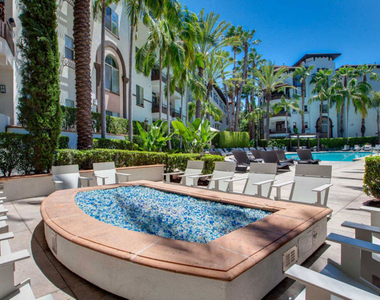 344 S Hauser Boulevard - Photo Thumbnail 8