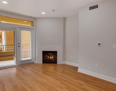344 S Hauser Boulevard - Photo Thumbnail 3