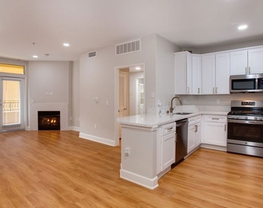 344 S Hauser Boulevard - Photo Thumbnail 2