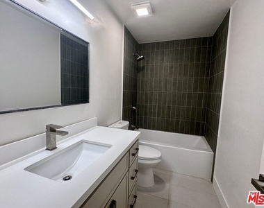 2863 Carmar Way - Photo Thumbnail 25