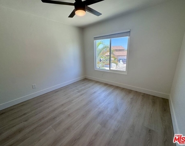 2863 Carmar Way - Photo Thumbnail 21