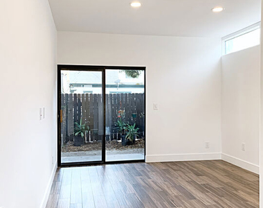532 El Dorado Street - Photo Thumbnail 20