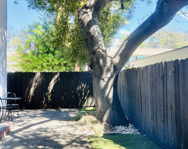 532 El Dorado Street - Photo Thumbnail 3
