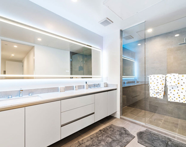 728 N Sweetzer Avenue - Photo Thumbnail 23