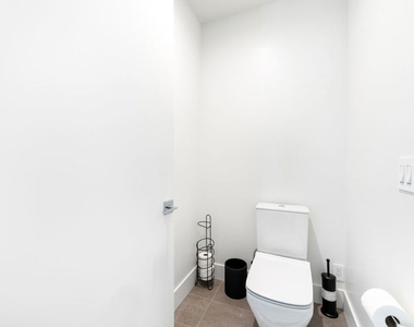728 N Sweetzer Avenue - Photo Thumbnail 15
