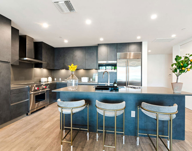 728 N Sweetzer Avenue - Photo Thumbnail 8