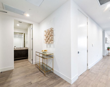 728 N Sweetzer Avenue - Photo Thumbnail 28