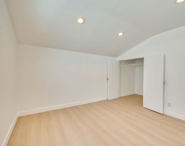 926 N Spaulding Avenue - Photo Thumbnail 10