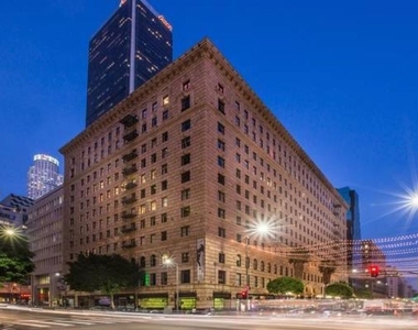 727 W 7th Street - Photo Thumbnail 26