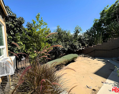 1912 N Alvarado Street - Photo Thumbnail 31