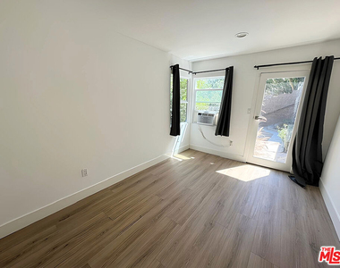 1912 N Alvarado Street - Photo Thumbnail 30