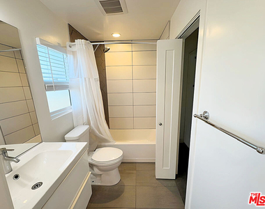 1912 N Alvarado Street - Photo Thumbnail 24