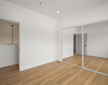 4527 W 17th Street - Photo Thumbnail 23