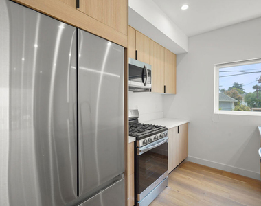 4527 W 17th Street - Photo Thumbnail 6