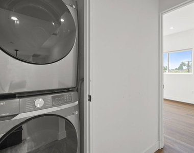 4527 W 17th Street - Photo Thumbnail 26