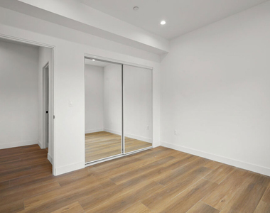4527 W 17th Street - Photo Thumbnail 15