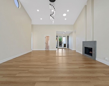 70895 Ironwood Drive - Photo Thumbnail 5