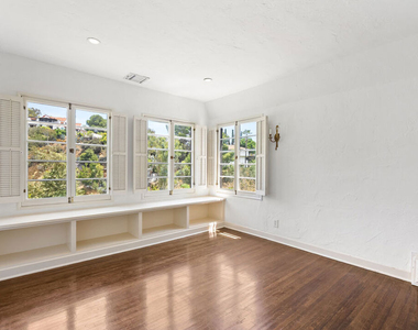6311 Heather Drive - Photo Thumbnail 23
