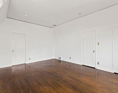 6311 Heather Drive - Photo Thumbnail 16
