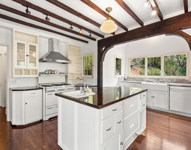 6311 Heather Drive - Photo Thumbnail 7