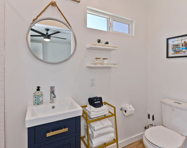 375 W Sunview Avenue - Photo Thumbnail 33
