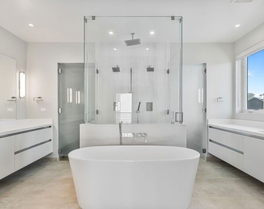 1621 Malcolm Avenue - Photo Thumbnail 24