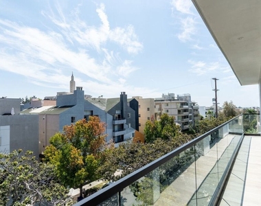 1621 Malcolm Avenue - Photo Thumbnail 16