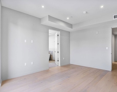 1621 Malcolm Avenue - Photo Thumbnail 35