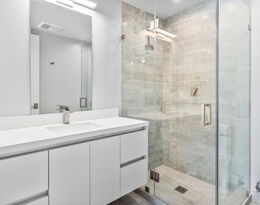 1621 Malcolm Avenue - Photo Thumbnail 40