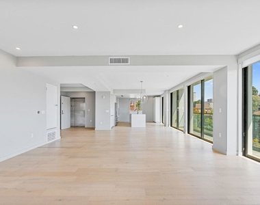 1621 Malcolm Avenue - Photo Thumbnail 10