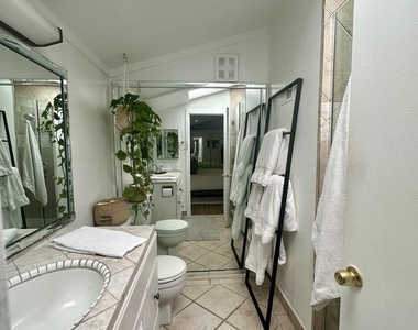 29500 Heathercliff Road - Photo Thumbnail 27
