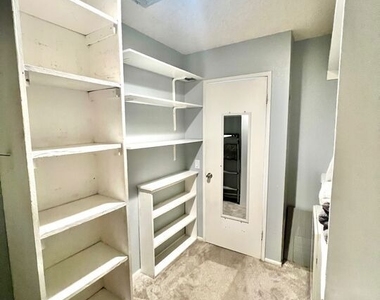 31200 Landau Boulevard - Photo Thumbnail 21