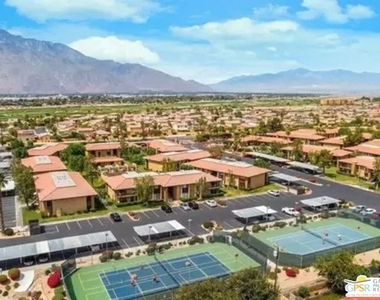 31200 Landau Boulevard - Photo Thumbnail 3