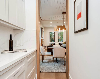 4210 Kraft Avenue - Photo Thumbnail 29