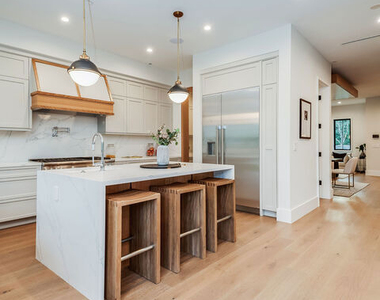 4210 Kraft Avenue - Photo Thumbnail 26