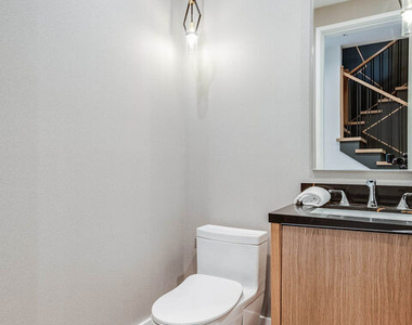 4210 Kraft Avenue - Photo Thumbnail 30