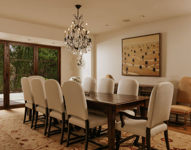 124 N Woodburn Drive - Photo Thumbnail 7