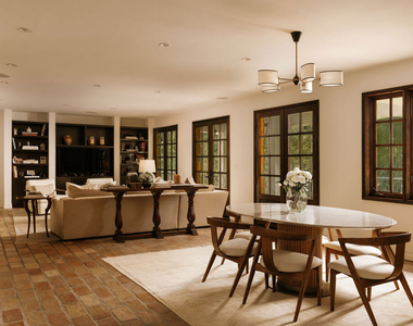 124 N Woodburn Drive - Photo Thumbnail 4
