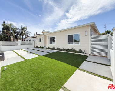5035 Zelzah Avenue - Photo Thumbnail 2