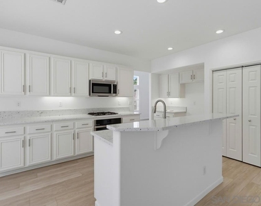 3173 Willow Tree Ln - Photo Thumbnail 18