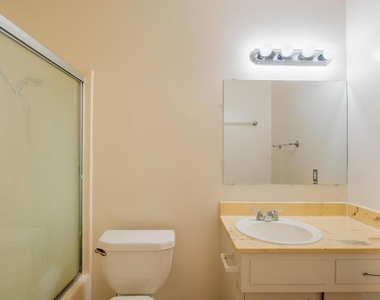 1823 Sparks Ct. - Photo Thumbnail 14