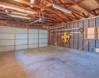 1823 Sparks Ct. - Photo Thumbnail 20