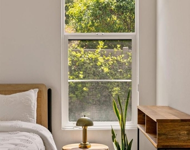 809 Sandy Court - Photo Thumbnail 28