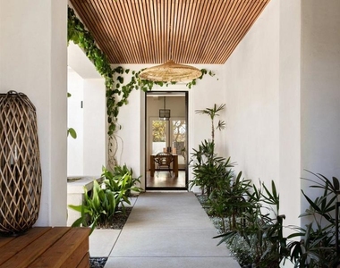 809 Sandy Court - Photo Thumbnail 7