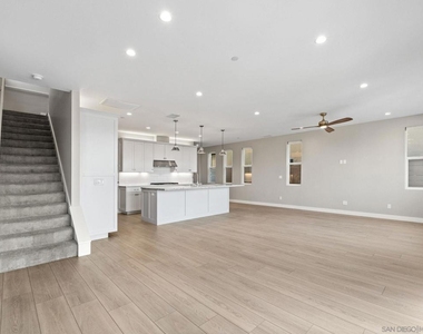 2954 Copley Ave - Photo Thumbnail 16