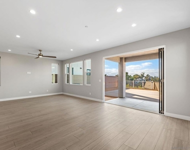 2954 Copley Ave - Photo Thumbnail 11