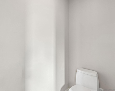 2954 Copley Ave - Photo Thumbnail 29