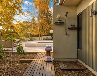 3201 Oakley Drive - Photo Thumbnail 35