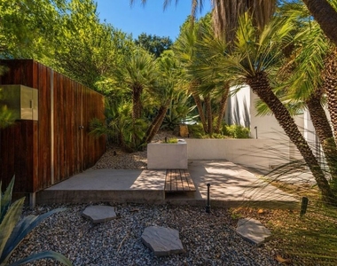 3201 Oakley Drive - Photo Thumbnail 4